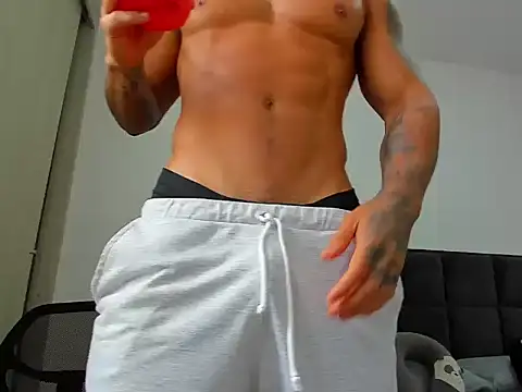 Snapshot of Alexander_Martines chatting on May 10, 2026, 4:12 pm Alexander Martines online show from May 10, 2026, 4:12 pm