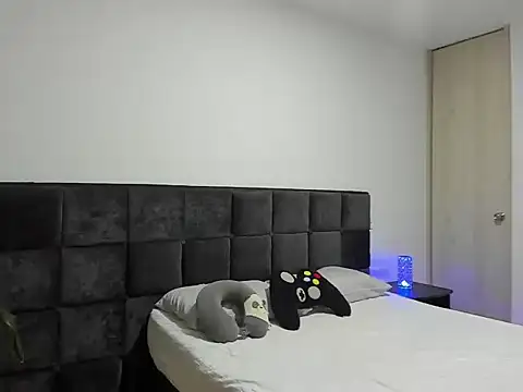 Snapshot of Alexander_Martines chatting on June 4, 2026, 11:11 pm Alexander Martines online show from June 4, 2026, 11:11 pm