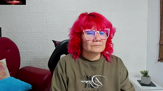 Snapshot of Salomeediaz_ chatting on February 11, 2025, 12:17 am Salomeediaz online show from February 11, 2025, 12:17 am