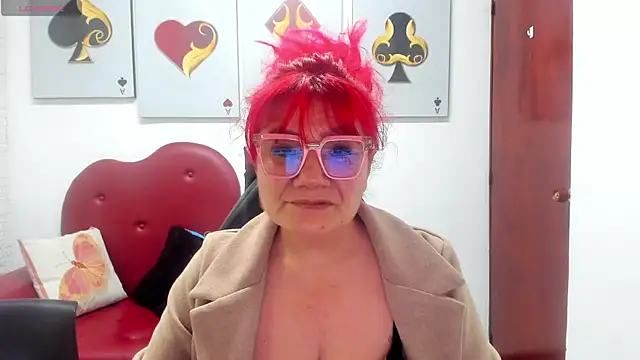 Salomeediaz  online show from November 28, 2025, 9:06 pm