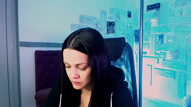 KarolinaRobinson online show from December 7, 2024, 3:41 pm