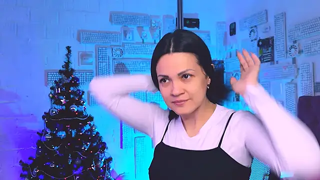 KarolinaRobinson online show from January 14, 2025, 11:42 am