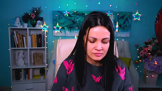 KarolinaRobinson online show from February 14, 2025, 7:33 pm