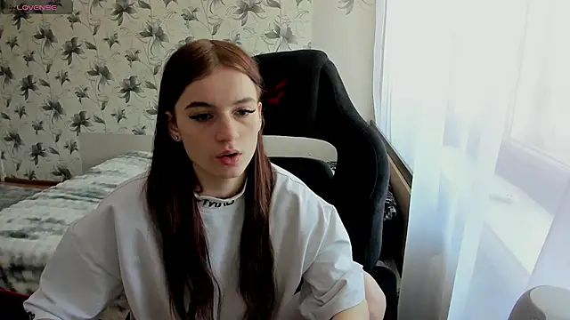 Stacey Brown online show from December 27, 2024, 2:47 am