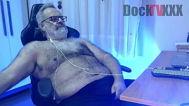 Snapshot of DockTVXXX chatting on September 20, 2025, 2:34 am DockTVXXX online show from September 20, 2025, 2:34 am