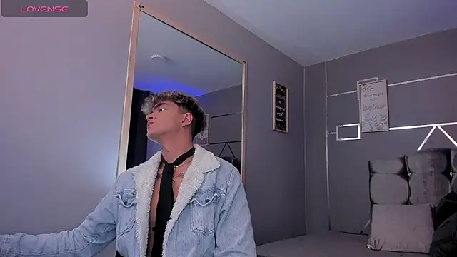 Snapshot of ANDRIUS_24 chatting on January 27, 2025, 12:58 pm ANDRIUS 24 online show from January 27, 2025, 12:58 pm