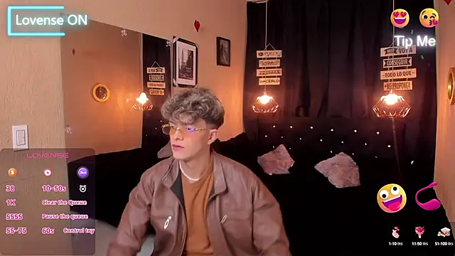 Snapshot of ANDRIUS_24 chatting on March 19, 2025, 3:29 pm ANDRIUS 24 online show from March 19, 2025, 3:29 pm