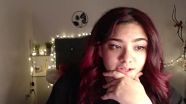 Snapshot of KathyGonzalez chatting on January 13, 2025, 10:14 am KathyGonzalez online show from January 13, 2025, 10:14 am