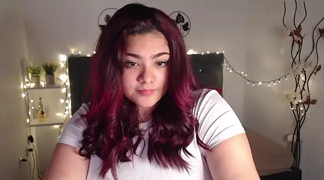 Snapshot of KathyGonzalez chatting on January 15, 2025, 11:32 am KathyGonzalez online show from January 15, 2025, 11:32 am