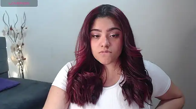 Snapshot of KathyGonzalez chatting on February 18, 2025, 4:37 pm KathyGonzalez online show from February 18, 2025, 4:37 pm