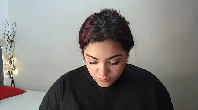 Snapshot of KathyGonzalez chatting on March 13, 2025, 9:05 pm KathyGonzalez online show from March 13, 2025, 9:05 pm