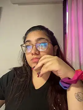 Snapshot of KathyGonzalez chatting on September 19, 2025, 11:33 am KathyGonzalez online show from September 19, 2025, 11:33 am