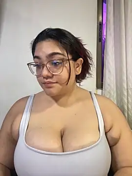 Snapshot of KathyGonzalez chatting on September 30, 2025, 11:15 am KathyGonzalez online show from September 30, 2025, 11:15 am