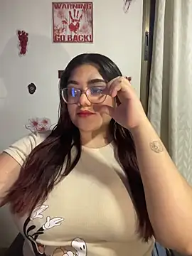 Snapshot of KathyGonzalez chatting on October 9, 2025, 11:03 pm KathyGonzalez online show from October 9, 2025, 11:03 pm