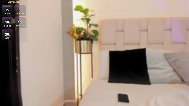 Snapshot of Natasha_Smith09 chatting on February 28, 2025, 3:15 am Natasha Smith09 online show from February 28, 2025, 3:15 am