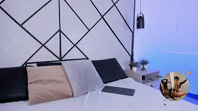 Snapshot of Natasha_Smith09 chatting on March 6, 2025, 10:47 pm Natasha Smith09 online show from March 6, 2025, 10:47 pm