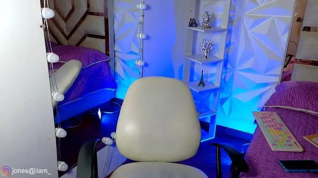 Jonesliam23 online show from May 16, 2026, 8:07 pm