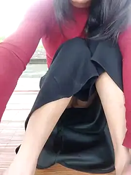 Snapshot of Linda_2k chatting on February 16, 2025, 8:21 am Linda 2k online show from February 16, 2025, 8:21 am