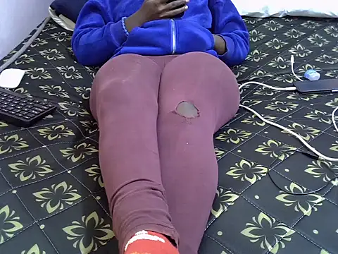 Snapshot of winnie254 chatting on March 5, 2026, 2:46 pm winnie254 online show from March 5, 2026, 2:46 pm