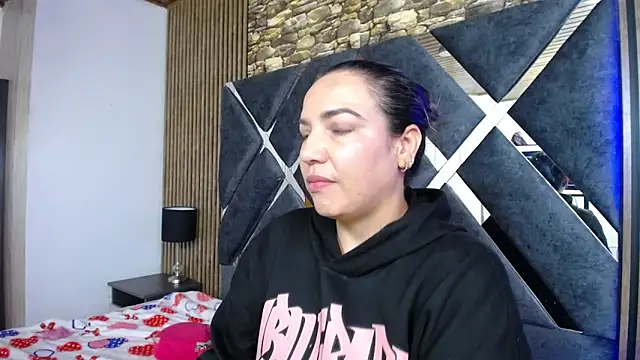 Snapshot of marie_hss chatting on March 15, 2025, 2:23 pm marie hss online show from March 15, 2025, 2:23 pm