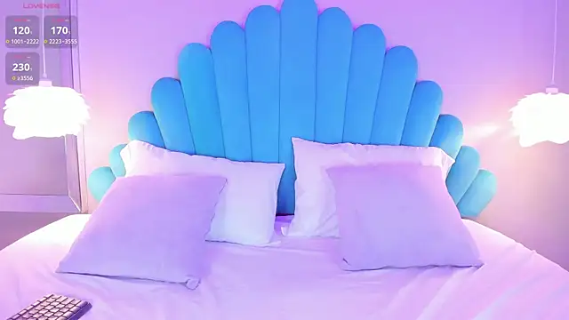 Snapshot of HannaKarson chatting on March 8, 2025, 11:37 am HannaKarson online show from March 8, 2025, 11:37 am