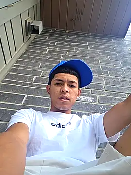 Snapshot of Yoko0381 chatting on October 3, 2025, 6:27 pm Yoko0381 online show from October 3, 2025, 6:27 pm