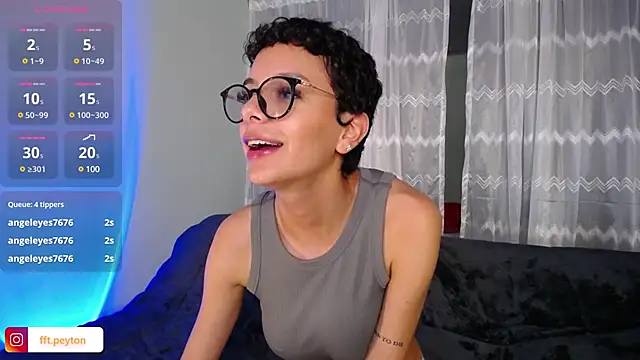 peyton golden1 online show from January 5, 2025, 4:14 am