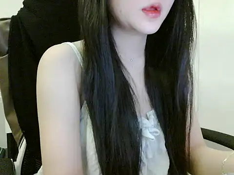 Yin-girl online show from October 21, 2025, 6:19 pm