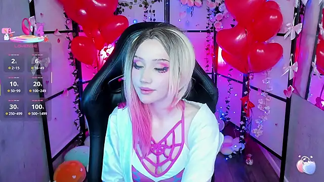 Snapshot of LilithLin chatting on February 15, 2025, 9:48 pm LilithLin online show from February 15, 2025, 9:48 pm