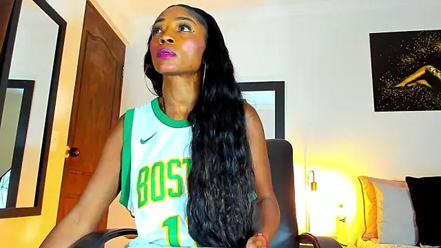 KimberlyBanks2 online show from November 15, 2025, 3:19 pm