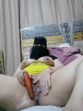 Snapshot of Naariman chatting on January 24, 2025, 5:21 pm Naariman online show from January 24, 2025, 5:21 pm