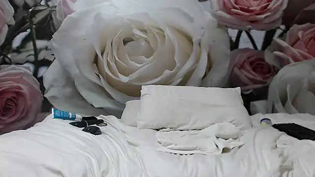 Snapshot of Sexysilverfoxxx chatting on December 2, 2024, 6:32 pm Sexysilverfoxxx online show from December 2, 2024, 6:32 pm