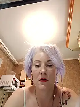 Tina Alev online show from December 2, 2025, 4:57 pm