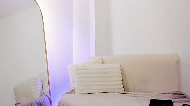 Snapshot of Caro_martinezz chatting on November 26, 2025, 3:29 am Caro martinezz online show from November 26, 2025, 3:29 am