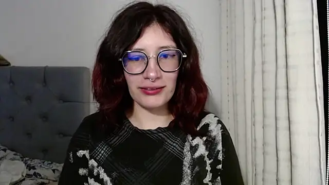 mariana124- online show from January 2, 2025, 6:18 am