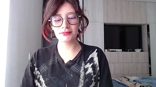 mariana124- online show from February 9, 2025, 1:25 pm