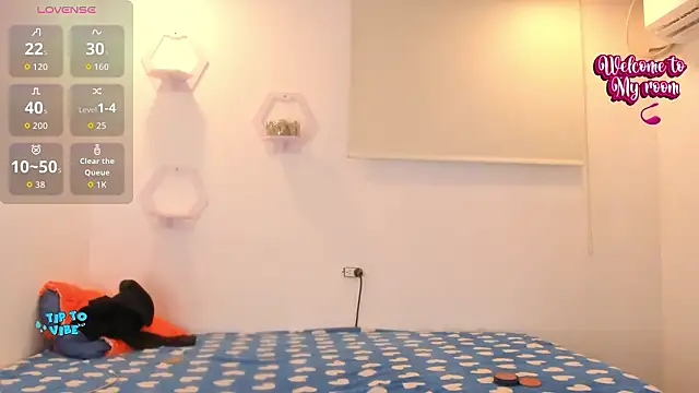 meganrossee69 online show from February 20, 2026, 11:05 pm