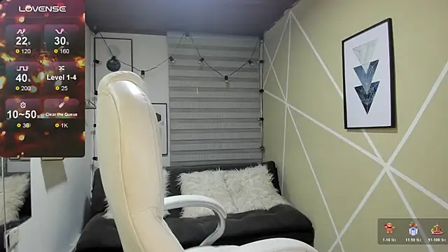 Enma  clark online show from December 15, 2025, 4:06 am