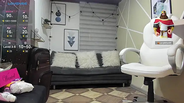 Enma  clark online show from March 13, 2026, 4:19 am