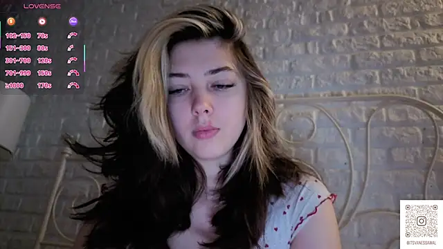 Snapshot of Vanessa_Walters chatting on February 27, 2026, 3:06 am Vanessa Walters online show from February 27, 2026, 3:06 am
