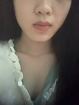 jenny5869 online show from August 5, 2026, 5:21 am