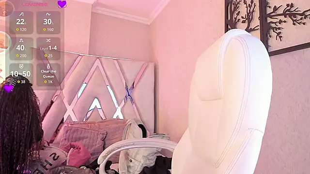 Punkys  online show from April 16, 2026, 8:20 pm