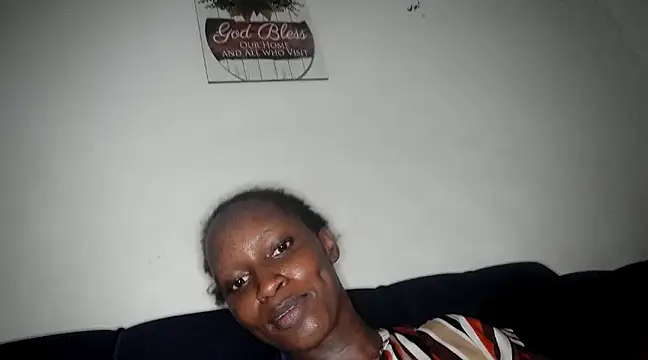 Snapshot of queen-goddess chatting on March 8, 2025, 3:35 pm queen-goddess online show from March 8, 2025, 3:35 pm