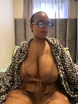 Snapshot of Saggy_areola95 chatting on May 20, 2026, 9:26 am Saggy areola95 online show from May 20, 2026, 9:26 am