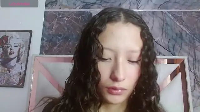 abbycutecs online show from September 21, 2025, 1:24 pm