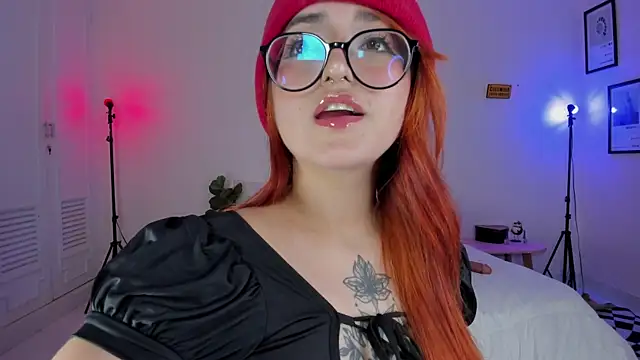 SweetJennaa online show from January 17, 2025, 3:23 am