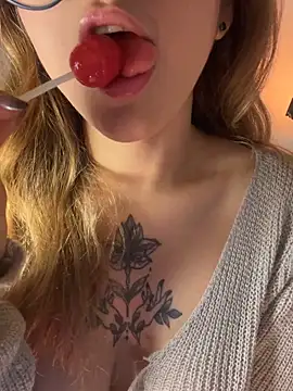 SweetJennaa online show from February 12, 2026, 12:16 am