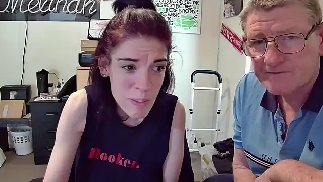 MelinahViking online show from November 22, 2025, 4:00 am