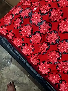 PRIYANHUxh online show from April 4, 2026, 6:44 am