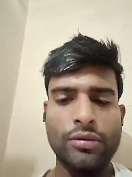 PRIYANHUxh online show from April 6, 2026, 4:46 am